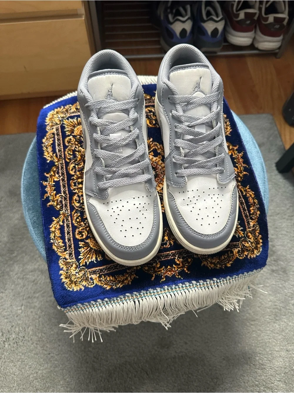 Jordan Kids' Low-Top Sneakers in Grey and White